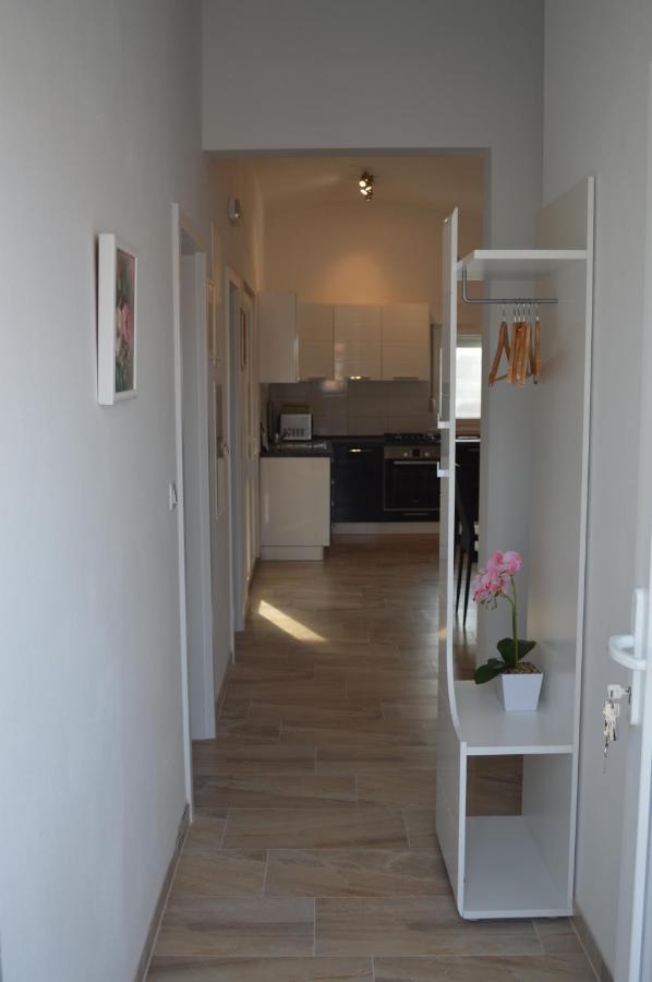 Apartment Dvorak Vir Eksteriør bilde